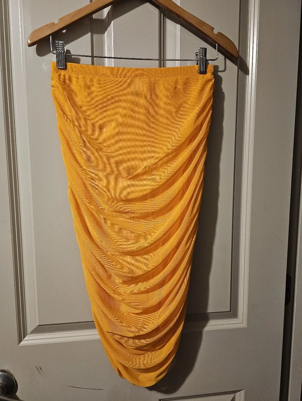 House of Harlow 1960 Vibrant Orange Ruched Pencil Skirt